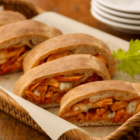 https://www.themeathousemarket.com/cdn/shop/products/grocery-buffalo-chicken-stromboli-a-casa-14051996696629_600x.png?v=1611203698